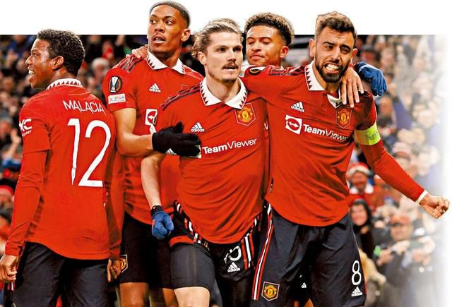下半场补时3分钟，拜仁3-0斯图加特。